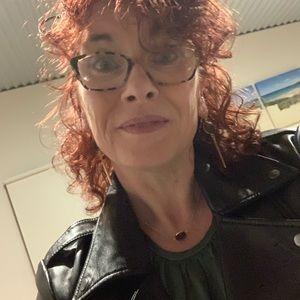 Meet your Posher, Marion